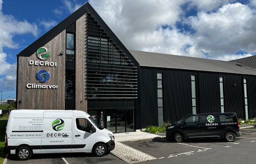 Les nouveaux bâtiments de l'entreprises de plomberie Decroi à Saint-Malo